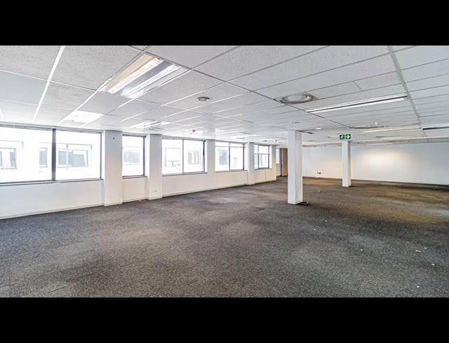 3,330M² OFFICE TO LET IN ROSEBANK
